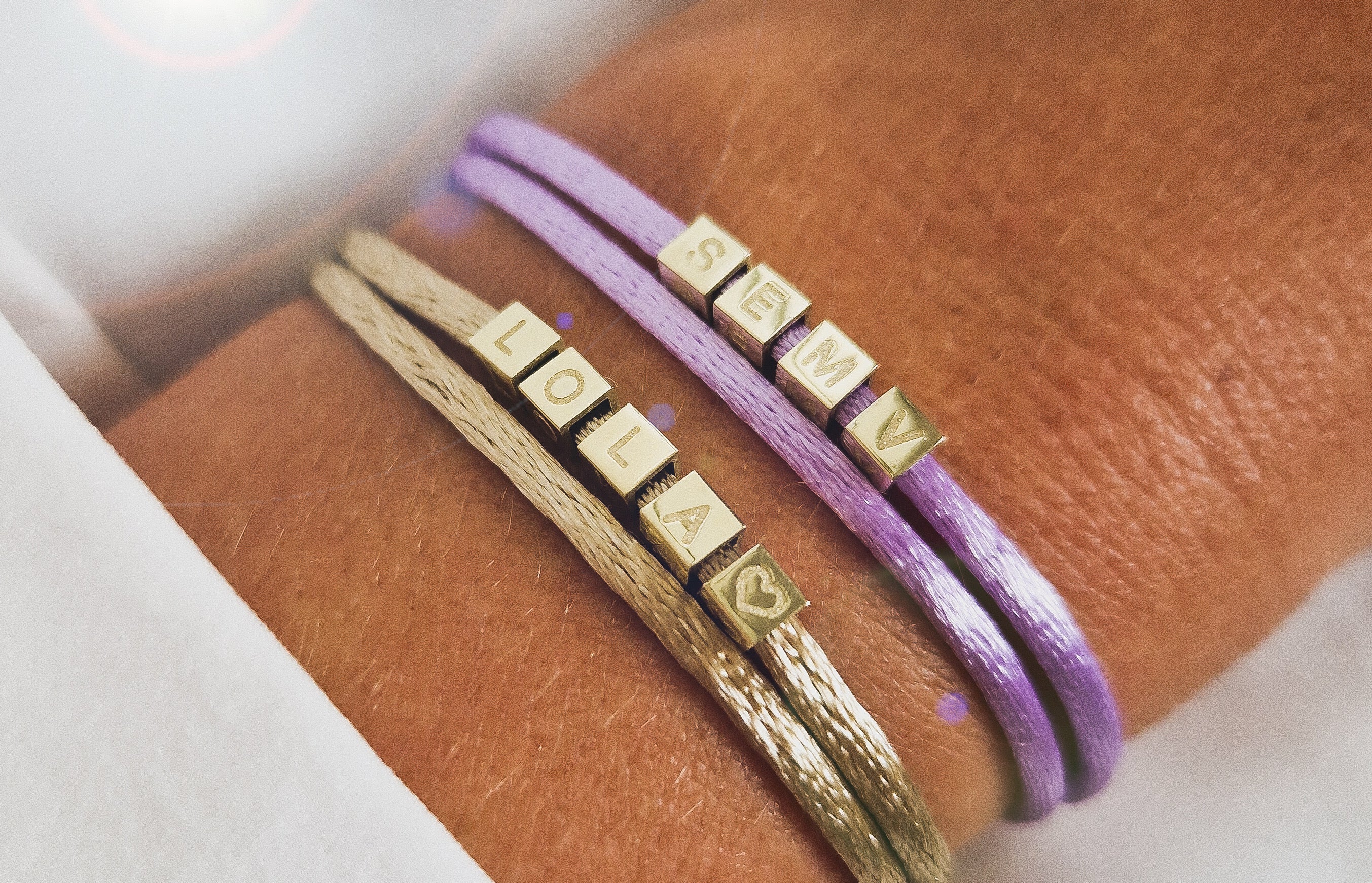 Cube gouden sieraden